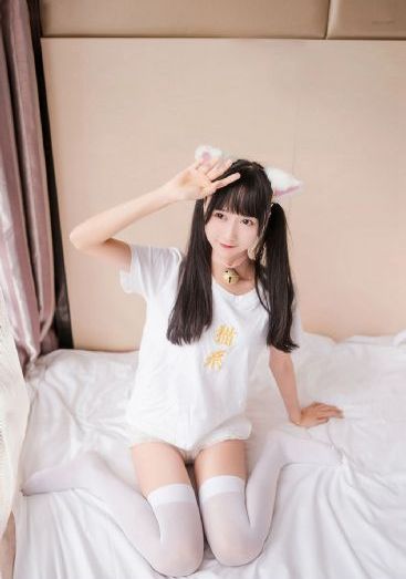 在线 丝袜 欧美 日韩 制服_1080高清在线观看