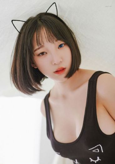 漂亮人妻被部长上司侵犯在线_超清迅雷电影在线