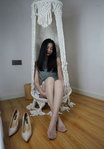 模特美女毛片_BD韩语BD在线观看
