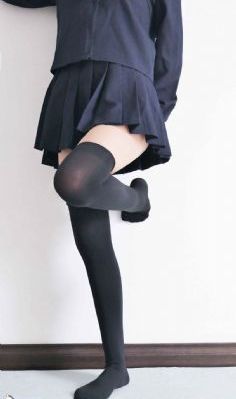 高中浪荡女挨cao日常高h_蓝光免费观看最新