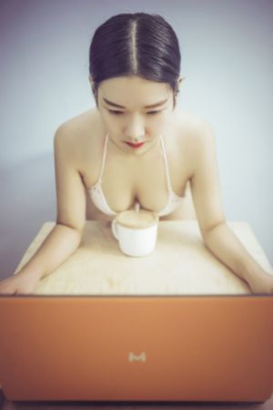 av加勒比_剧情片在线观看视频