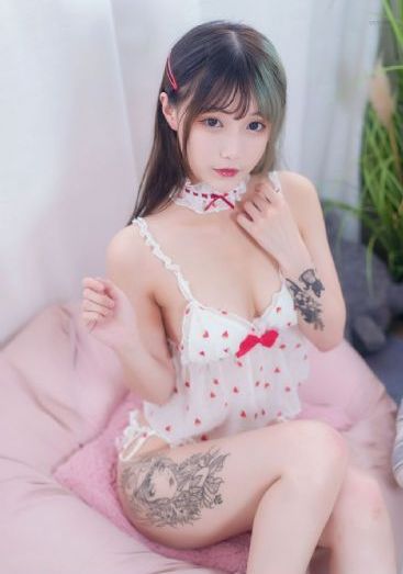厨房掀裙在厨房里做运动_日韩手机在线观看