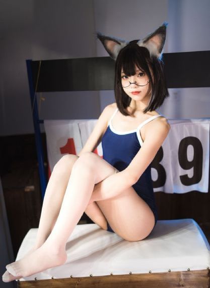 男生牵你手时揉你手背_HD影视在线观看