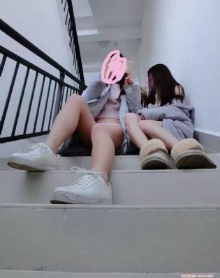美女胸下18免费看_1080全集在线观看